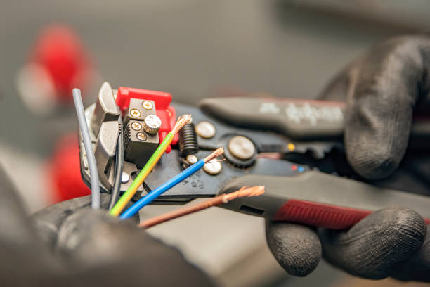 Best Emergency Electrician Near Me  in Mustang Ridge, TX